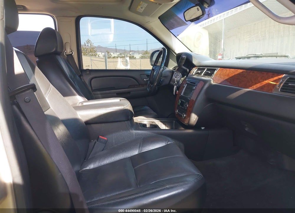 2007 CHEVROLET TAHOE LTZ VIN: 1GNFK13017R199174