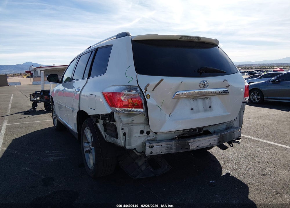 2011 TOYOTA HIGHLANDER LIMITED V6 VIN: 5TDYK3EH1BS047843