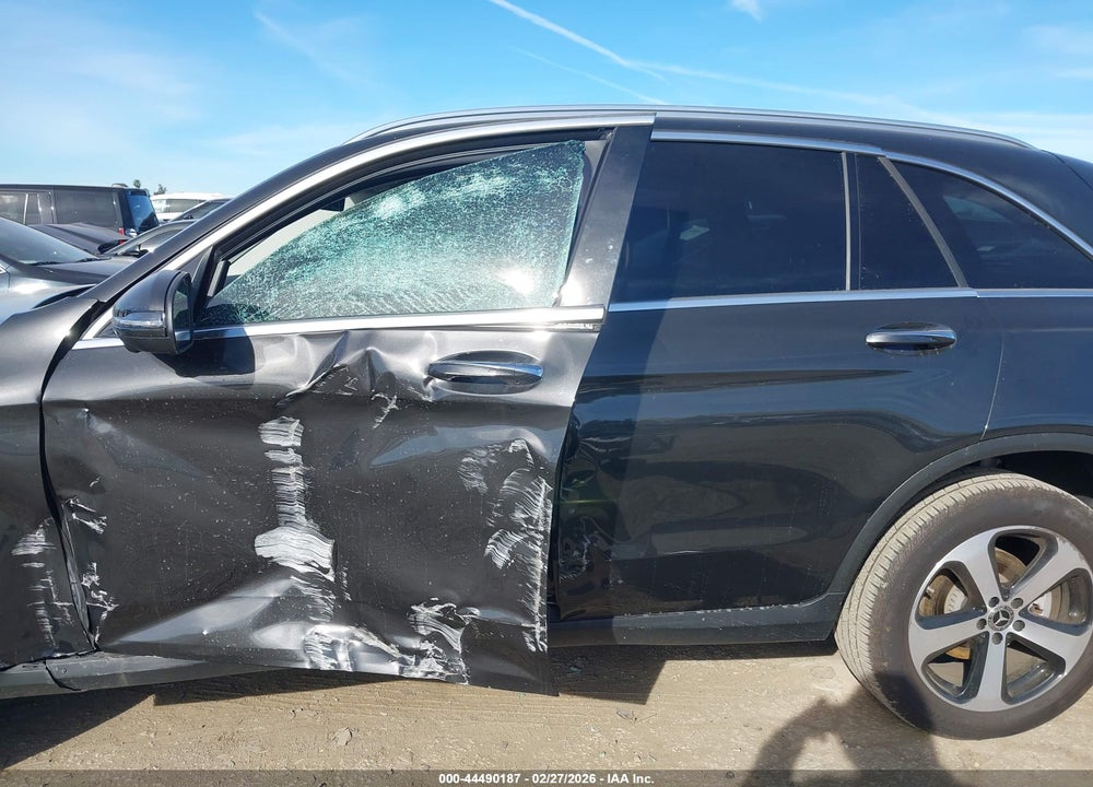 2021 MERCEDES-BENZ GLC 300 SUV VIN: W1N0G8DB6MV284564