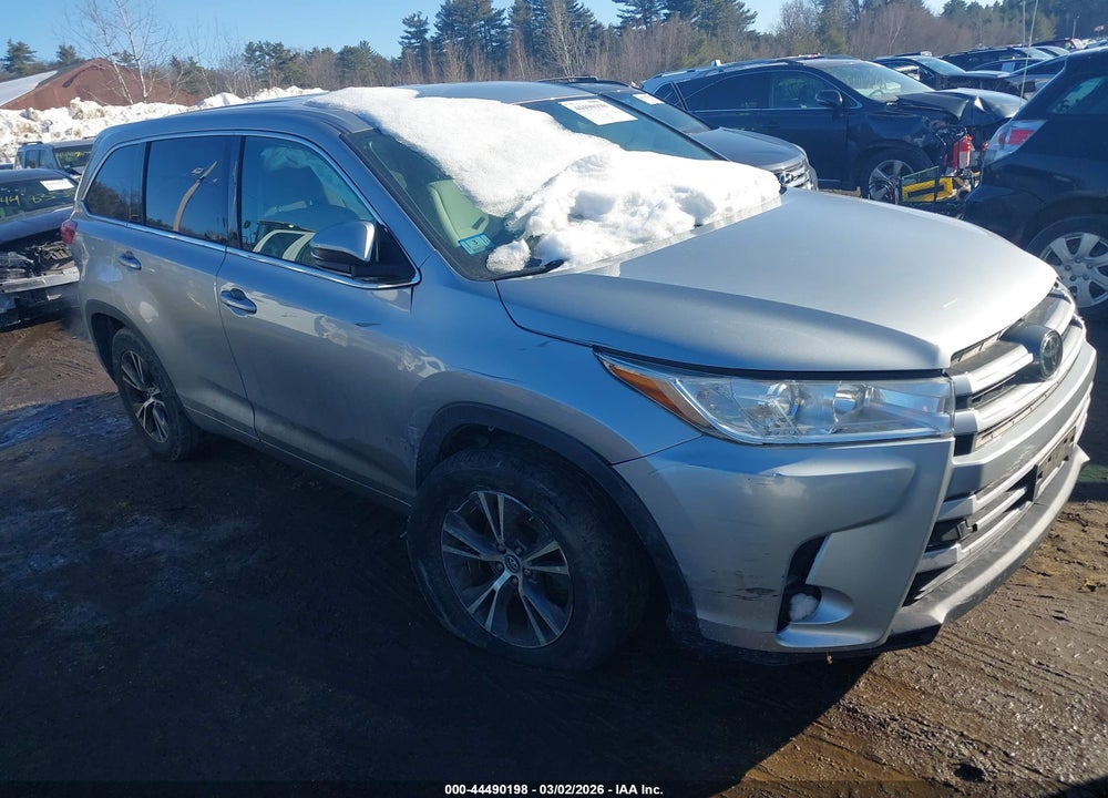 2017 TOYOTA HIGHLANDER LE VIN: 5TDZARFH4HS024770