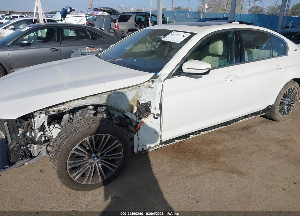 2019 BMW 530E IPERFORMANCE VIN: WBAJA9C51KB392925