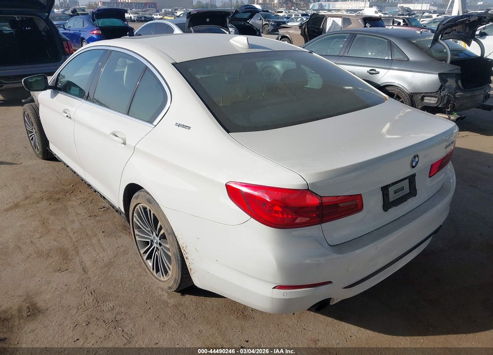 2019 BMW 530E IPERFORMANCE VIN: WBAJA9C51KB392925