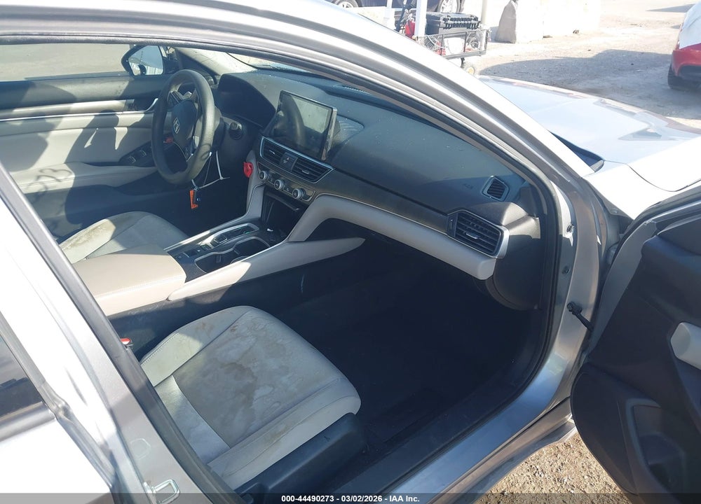 2018 HONDA ACCORD HYBRID VIN: 1HGCV3F19JA015822