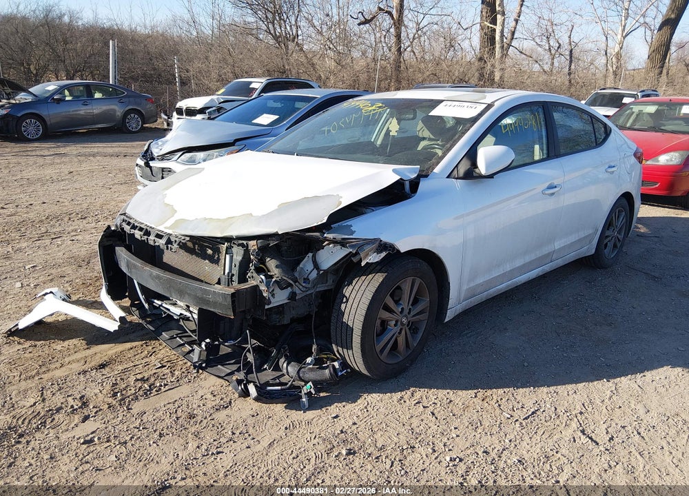 2018 HYUNDAI ELANTRA VIN: 5NPD84LF4JH316572