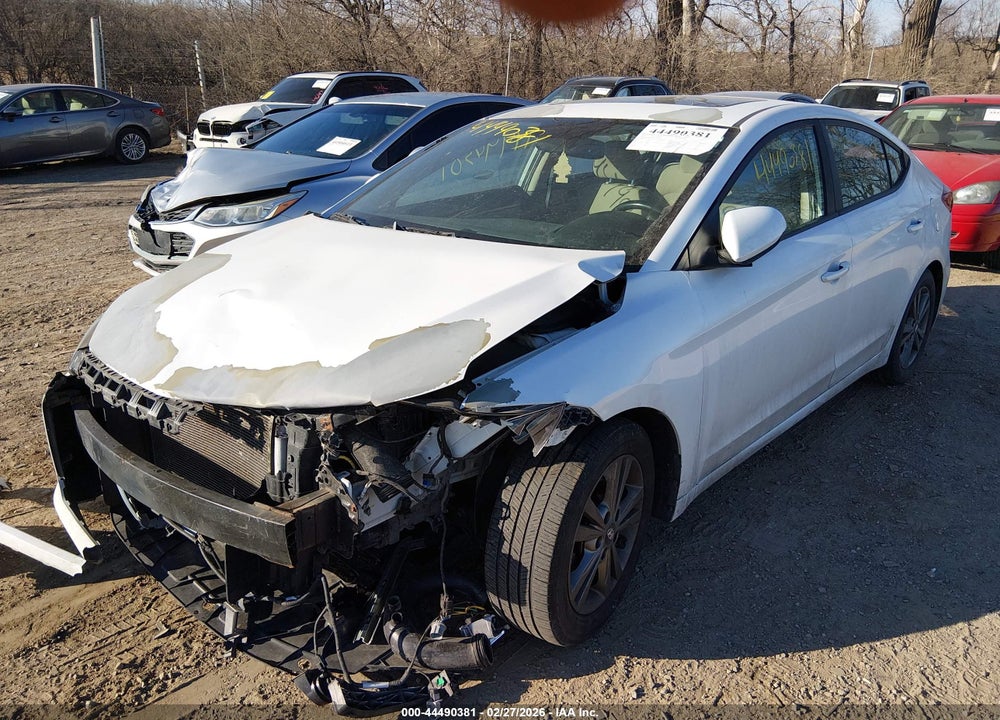 2018 HYUNDAI ELANTRA VIN: 5NPD84LF4JH316572