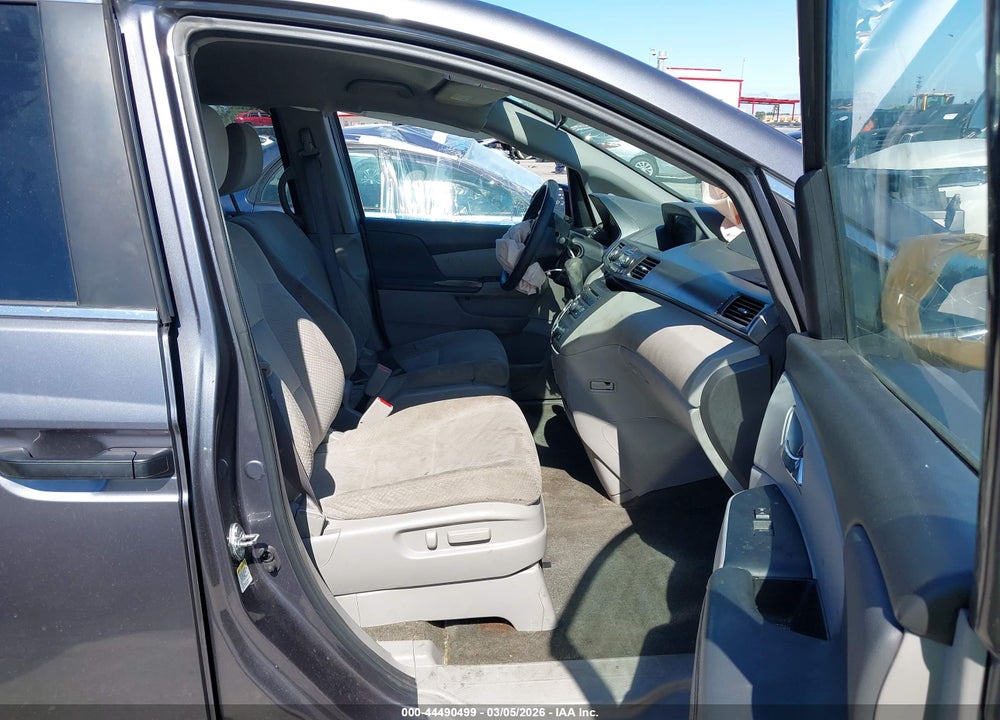 2016 HONDA ODYSSEY LX VIN: 5FNRL5H24GB129551