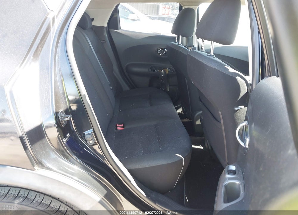 2011 NISSAN JUKE SV VIN: JN8AF5MR7BT000978