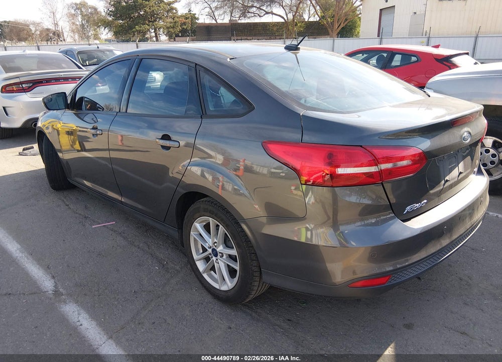 2015 FORD FOCUS SE VIN: 1FADP3F23FL369410