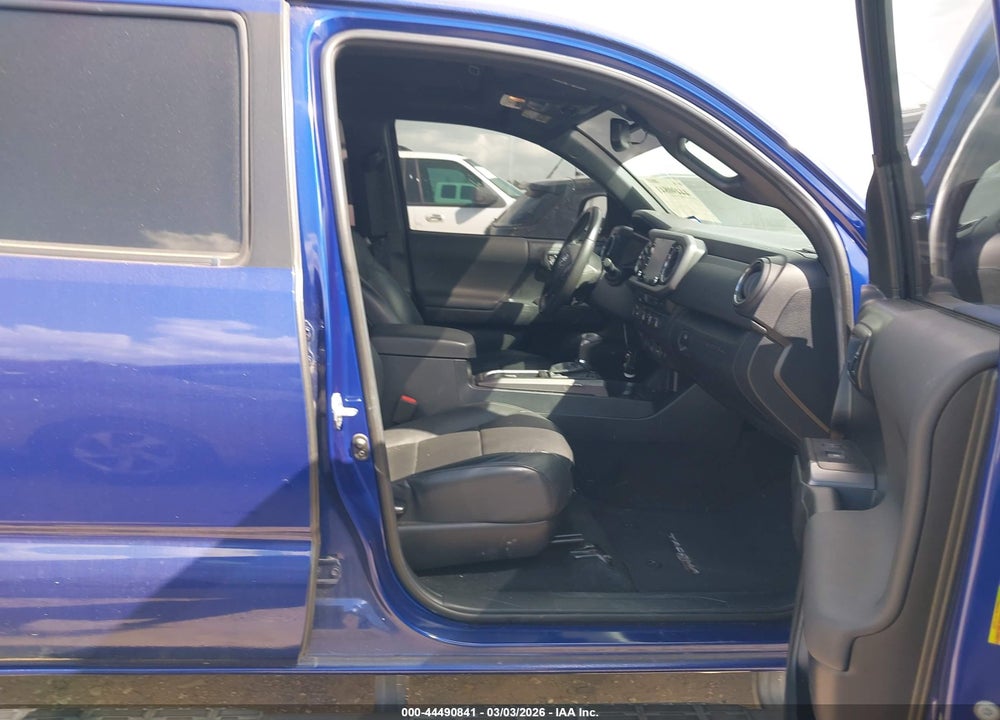 2022 TOYOTA TACOMA TRD OFF ROAD VIN: 3TMCZ5AN3NM460218