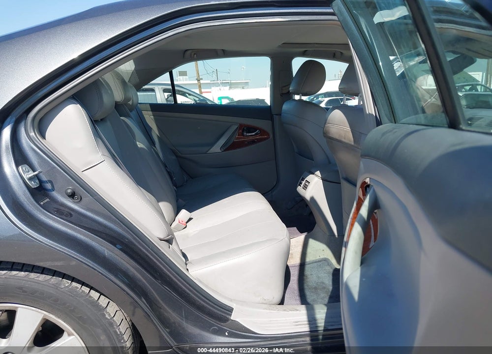 2008 TOYOTA CAMRY XLE VIN: 4T1BE46K88U261824