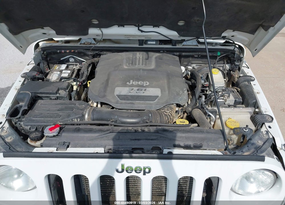 2012 JEEP WRANGLER UNLIMITED SAHARA VIN: 1C4HJWEG1CL245384