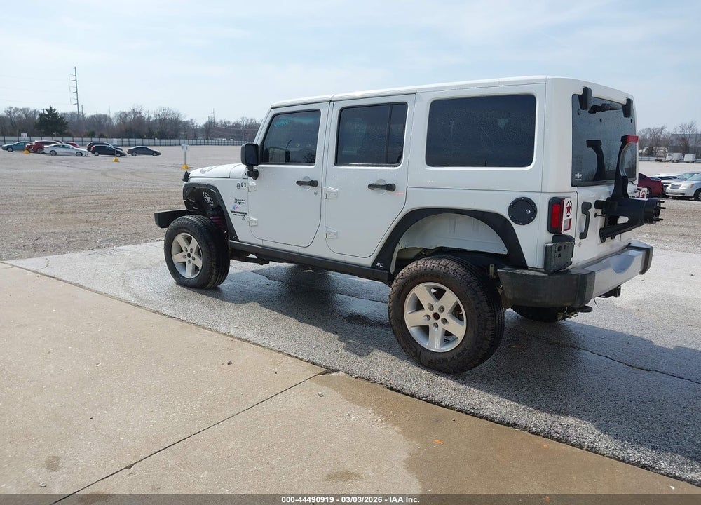2012 JEEP WRANGLER UNLIMITED SAHARA VIN: 1C4HJWEG1CL245384