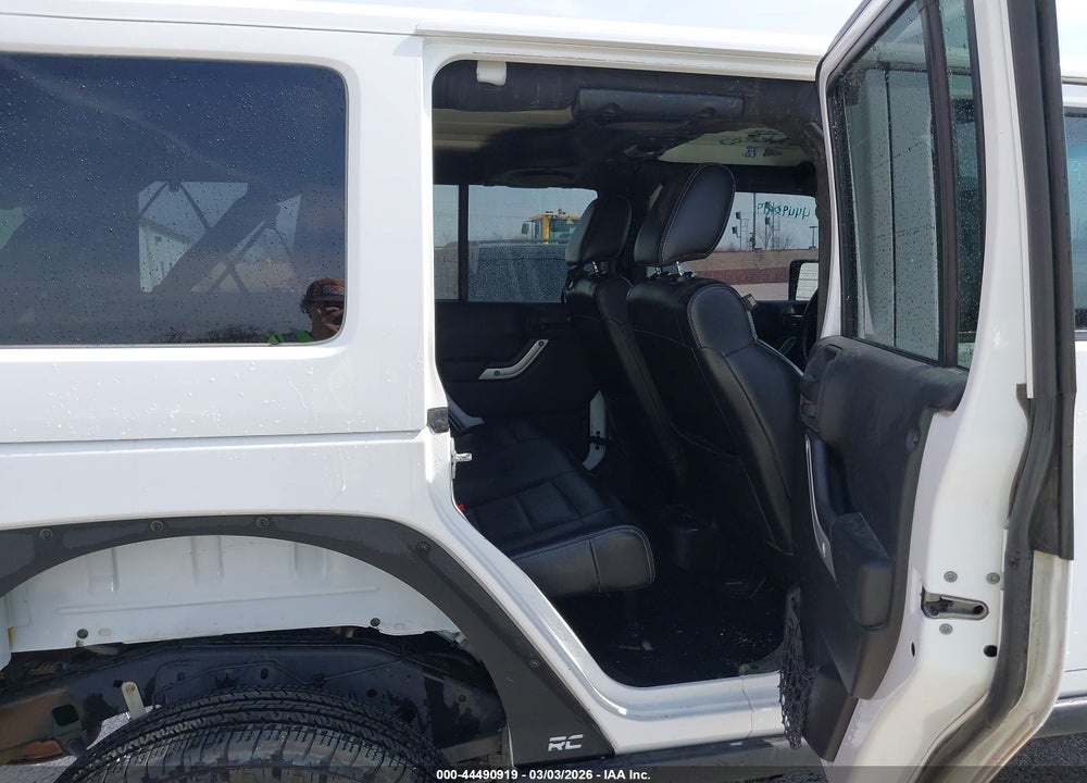 2012 JEEP WRANGLER UNLIMITED SAHARA VIN: 1C4HJWEG1CL245384