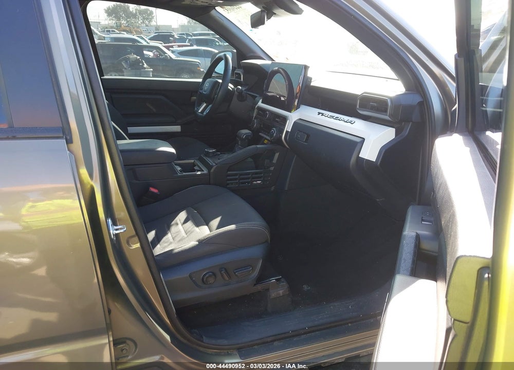 2024 TOYOTA TACOMA TRD OFF ROAD VIN: 3TMLB5JN1RM008567