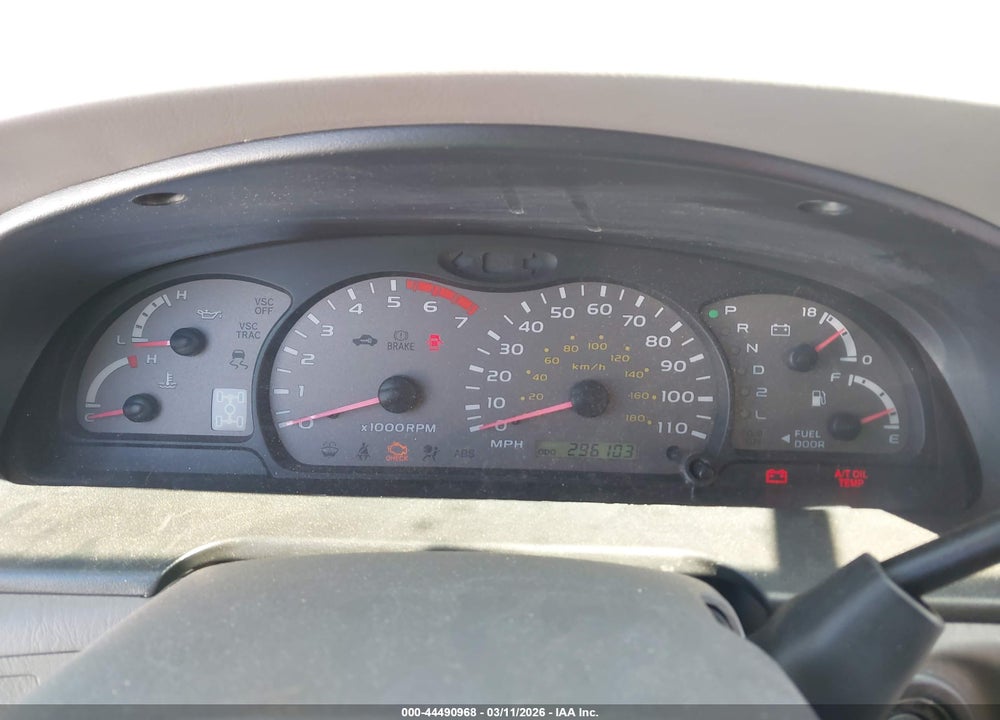 2002 TOYOTA SEQUOIA LIMITED V8 VIN: 5TDBT48A62S118865