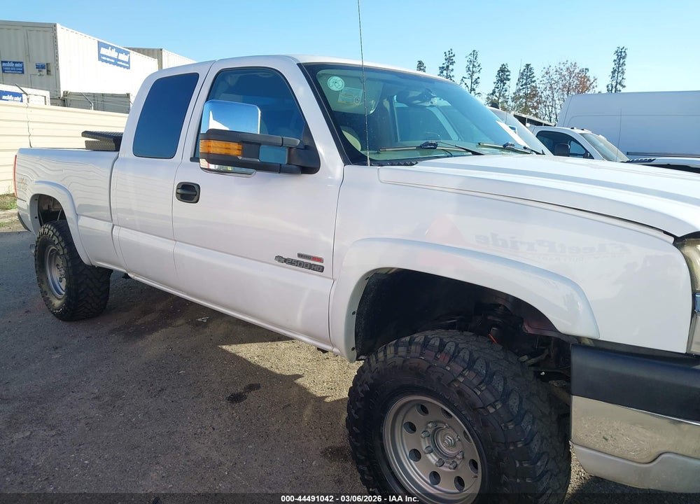2004 CHEVROLET SILVERADO 2500HD LS VIN: 1GCHK29144E193878