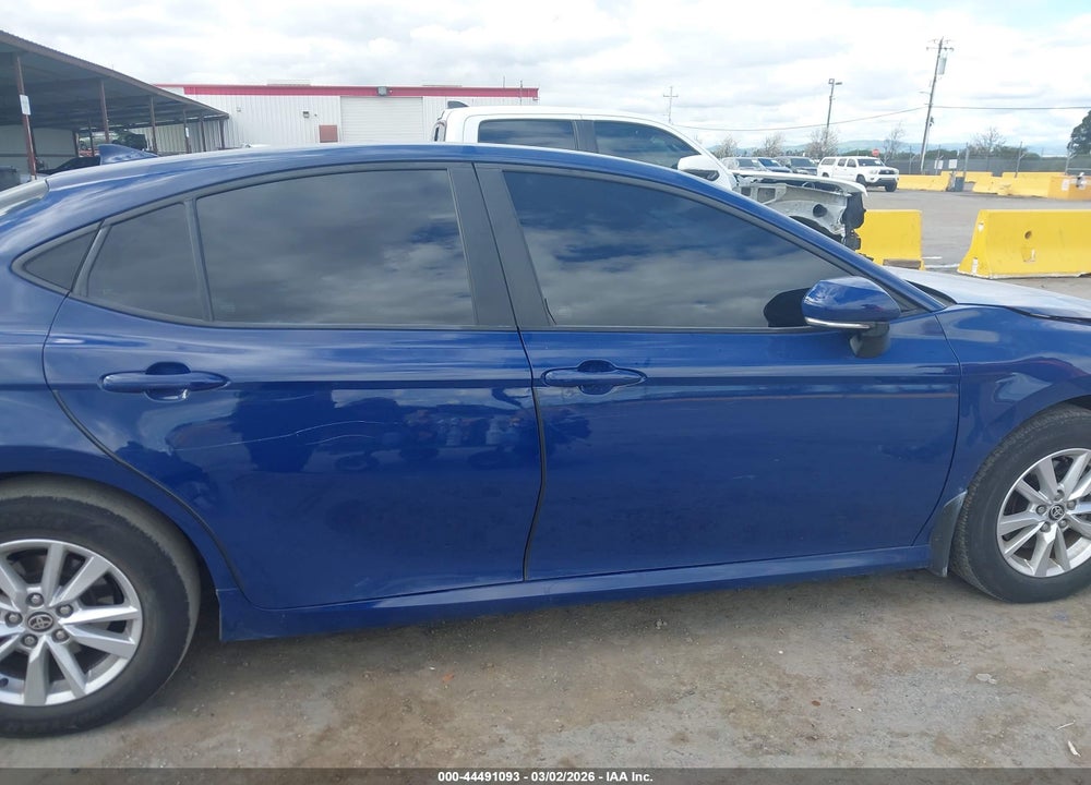 2025 TOYOTA CAMRY LE VIN: 4T1DAACK1SU112685