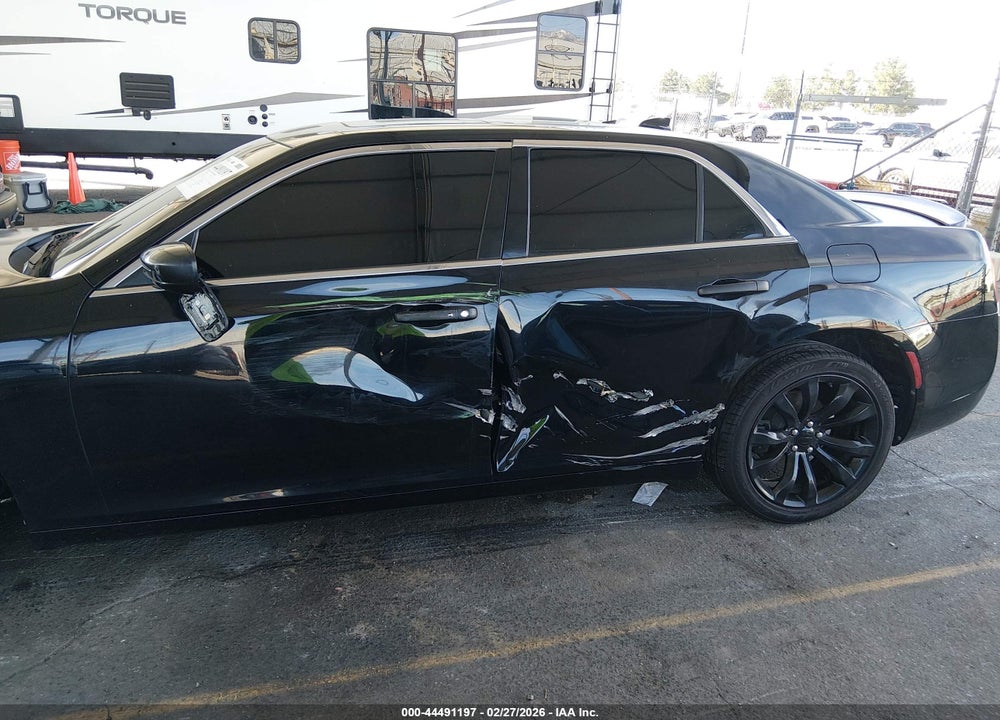 2017 CHRYSLER 300C VIN: 2C3CCAEG1HH566504