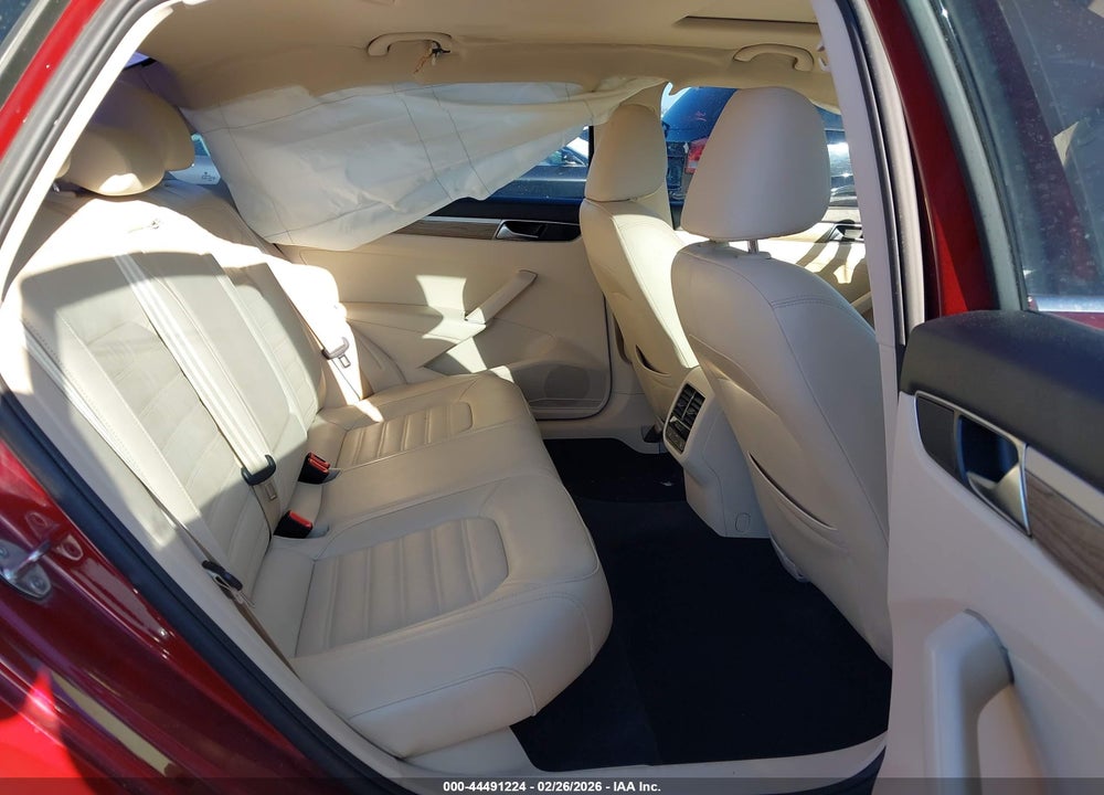 2018 VOLKSWAGEN PASSAT 2.0T SEL PREMIUM VIN: 1VWCA7A36JC025493