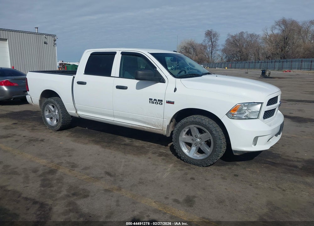 2016 RAM 1500 EXPRESS VIN: 3C6RR7KT6GG110190