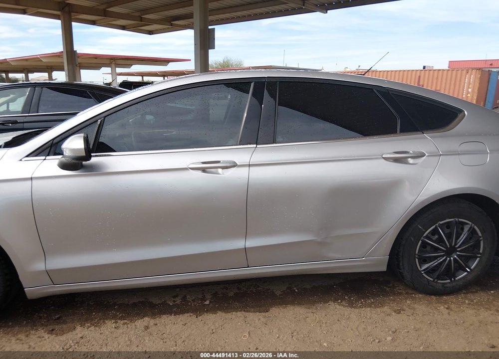 2019 FORD FUSION S VIN: 3FA6P0G71KR177576
