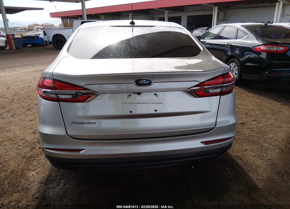 2019 FORD FUSION S VIN: 3FA6P0G71KR177576