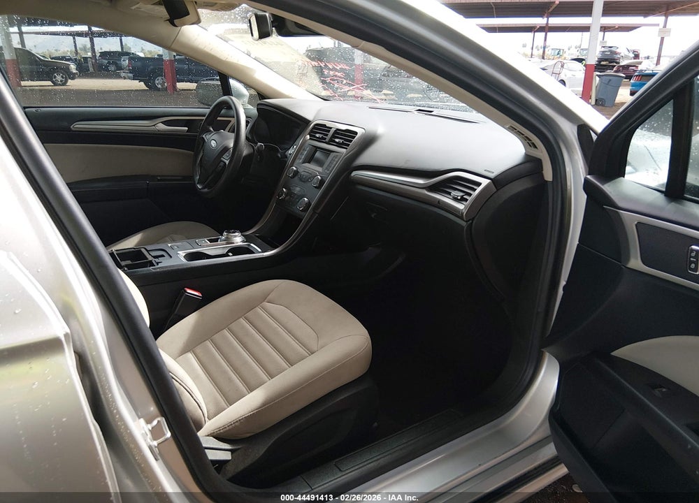 2019 FORD FUSION S VIN: 3FA6P0G71KR177576