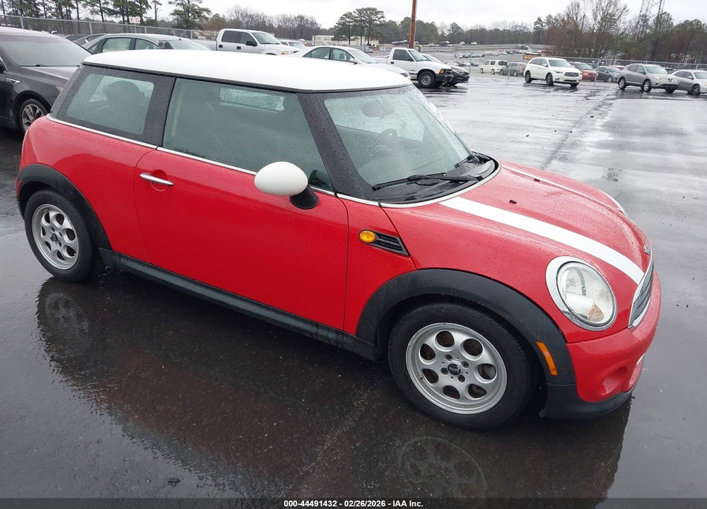 2012 MINI COOPER VIN: WMWSU3C50CT185561
