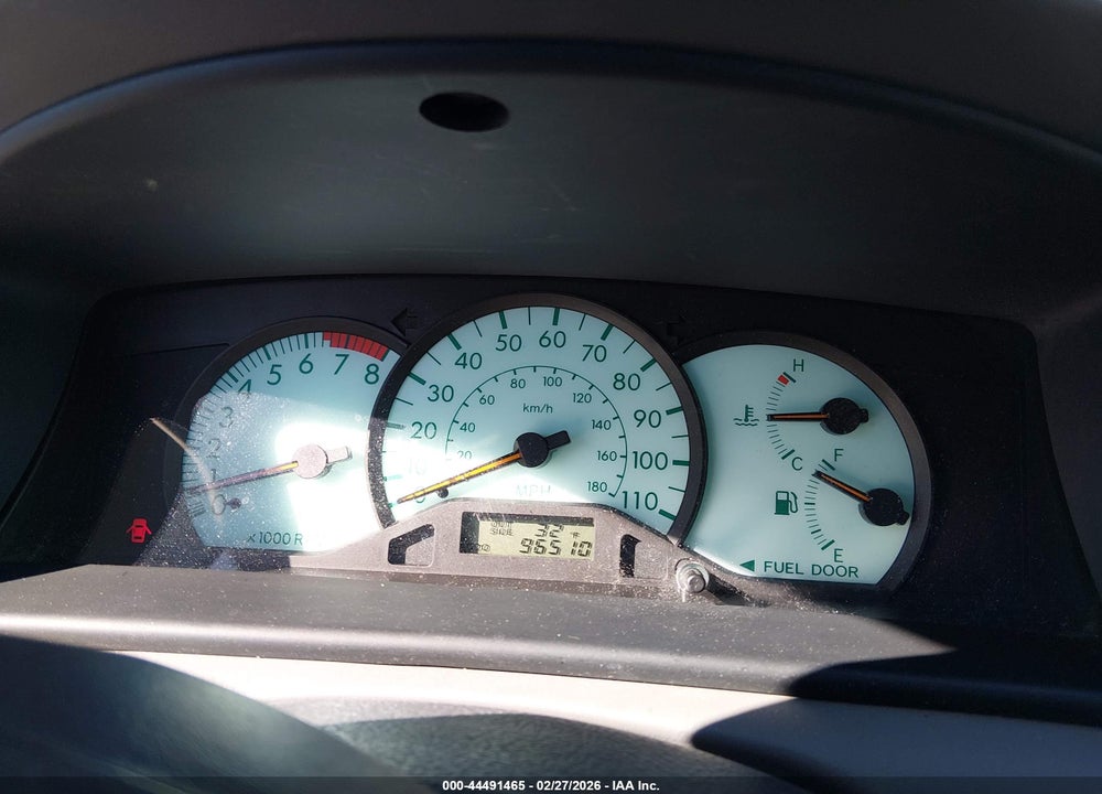 2003 TOYOTA COROLLA LE VIN: JTDBR32E032004096
