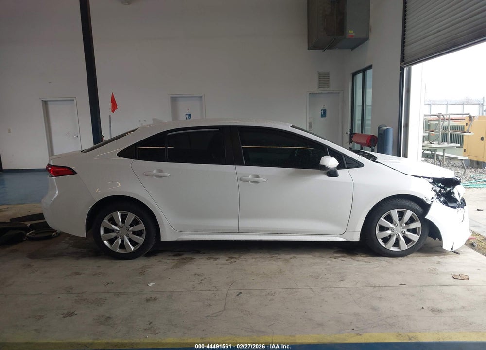 2022 TOYOTA COROLLA LE VIN: 5YFEPMAE0NP389402
