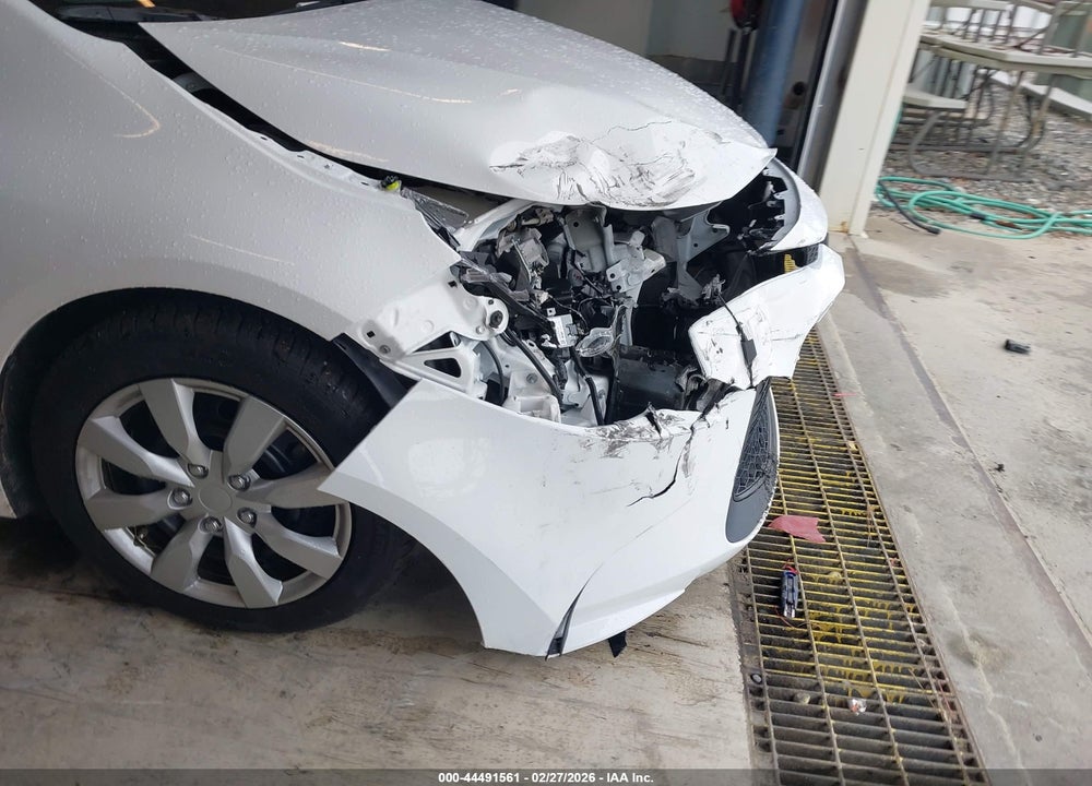 2022 TOYOTA COROLLA LE VIN: 5YFEPMAE0NP389402