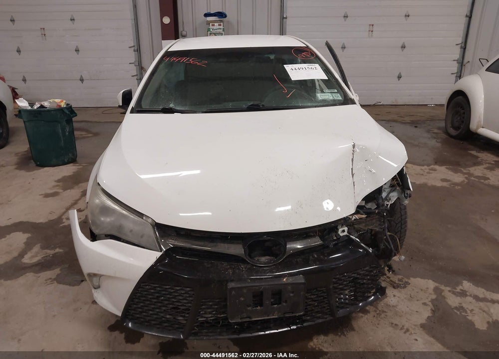 2016 TOYOTA CAMRY SE VIN: 4T1BF1FK2GU189237