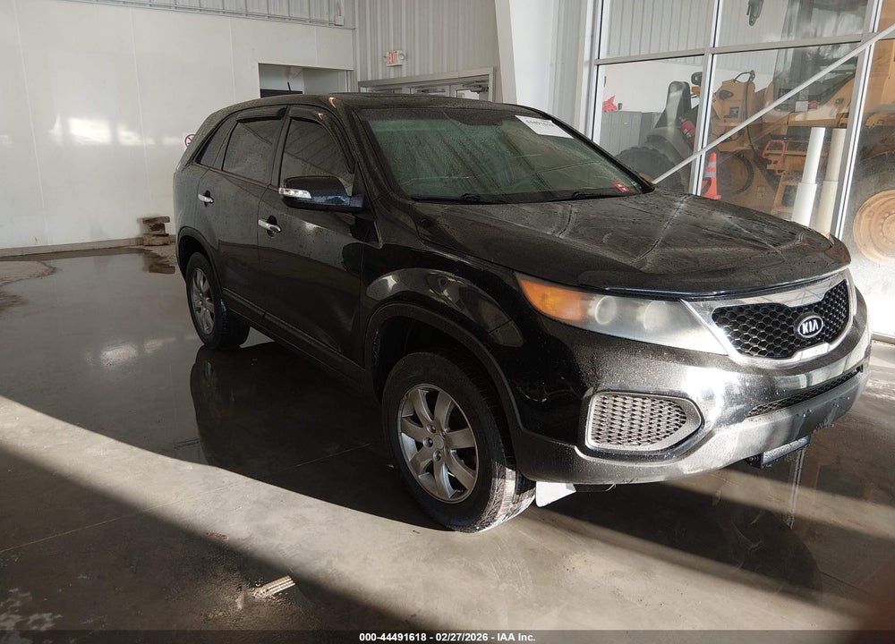 2011 KIA SORENTO LX VIN: 5XYKT3A17BG008943