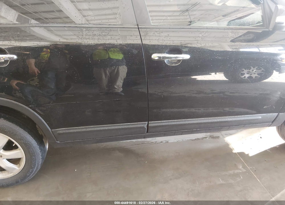 2011 KIA SORENTO LX VIN: 5XYKT3A17BG008943