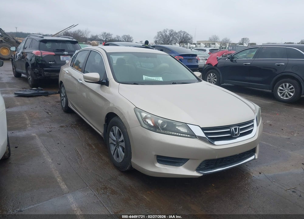 2015 HONDA ACCORD LX VIN: 1HGCR2F32FA231373