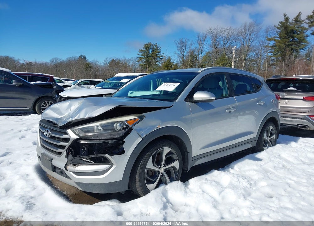 2017 HYUNDAI TUCSON SPORT VIN: KM8J3CA29HU383787