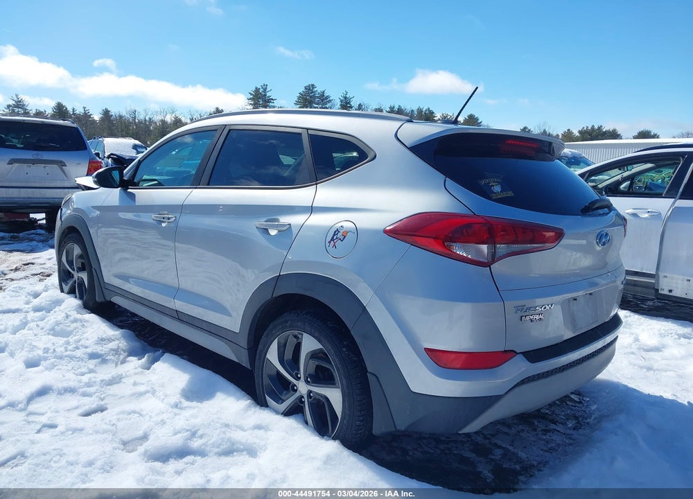 2017 HYUNDAI TUCSON SPORT VIN: KM8J3CA29HU383787