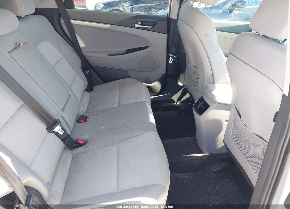2017 HYUNDAI TUCSON SPORT VIN: KM8J3CA29HU383787
