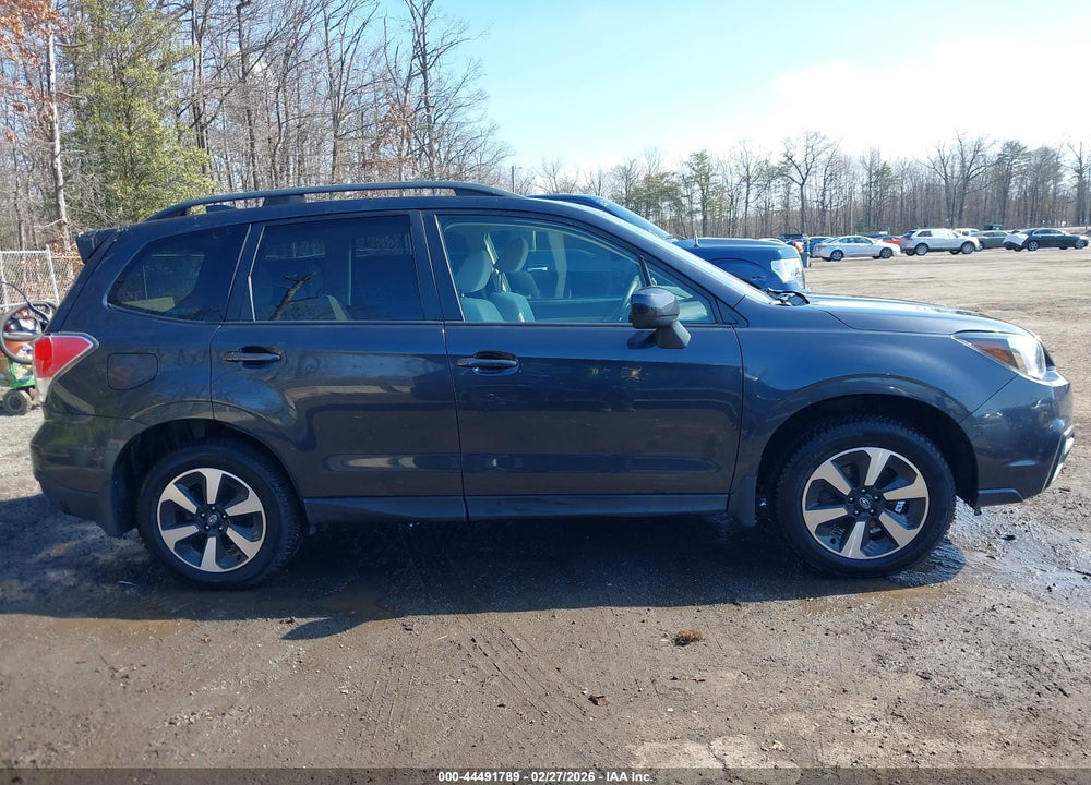 2017 SUBARU FORESTER 2.5I PREMIUM VIN: JF2SJAGC9HH485393