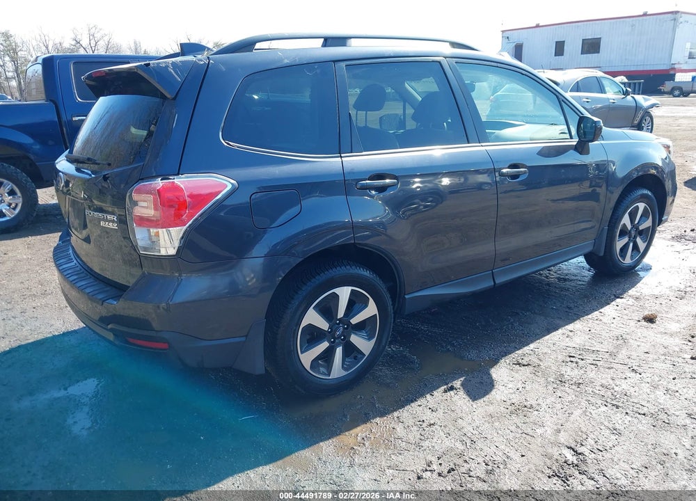2017 SUBARU FORESTER 2.5I PREMIUM VIN: JF2SJAGC9HH485393