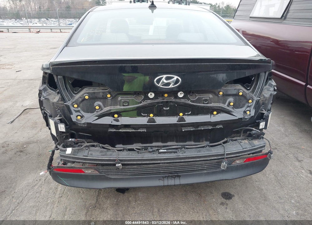2017 HYUNDAI SONATA PLUG-IN HYBRID LIMITED VIN: KMHE54L27HA071371
