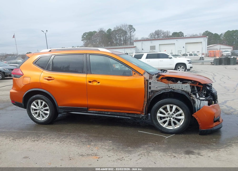 2018 NISSAN ROGUE SV VIN: JN8AT2MV5JW305168