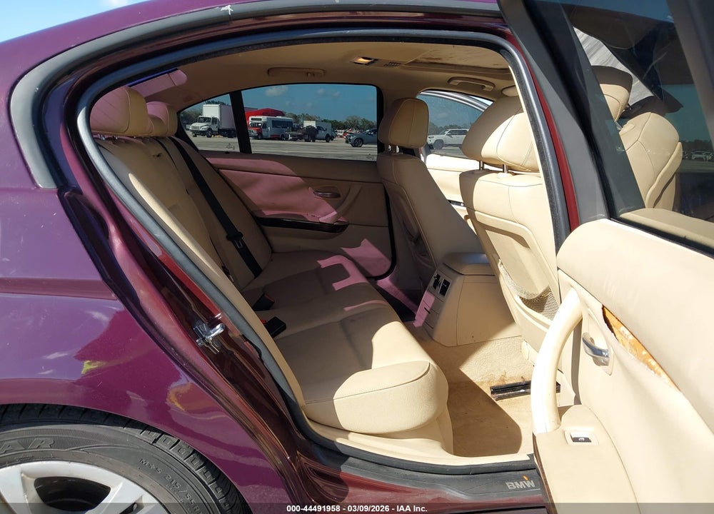 2008 BMW 328I VIN: WBAVA33548KX88452