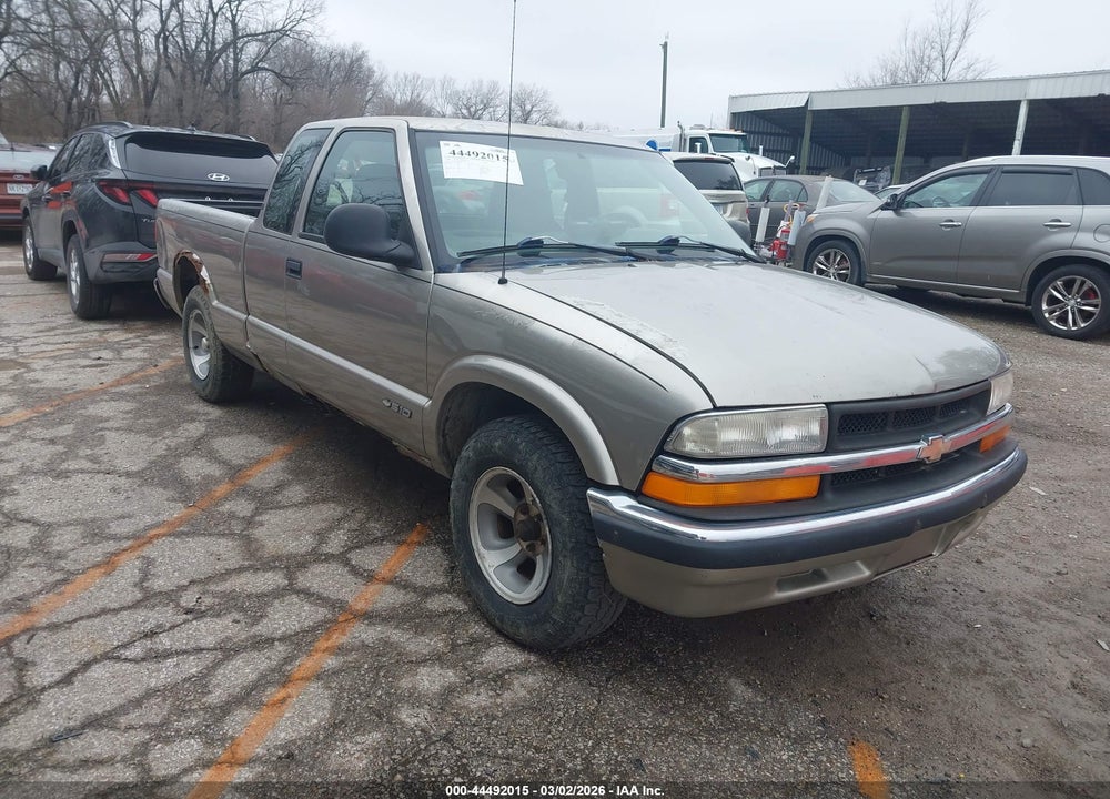 1998 CHEVROLET S-10 LS FLEETSIDE VIN: 1GCCS1946W8164947