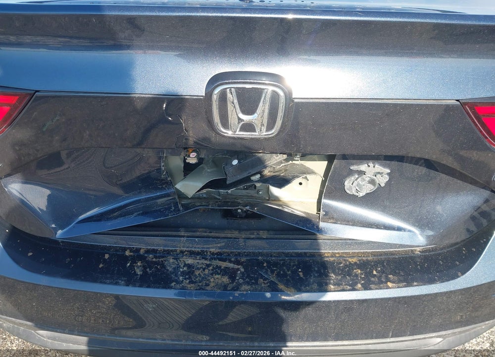 2019 HONDA INSIGHT EX VIN: 19XZE4F5XKE021614