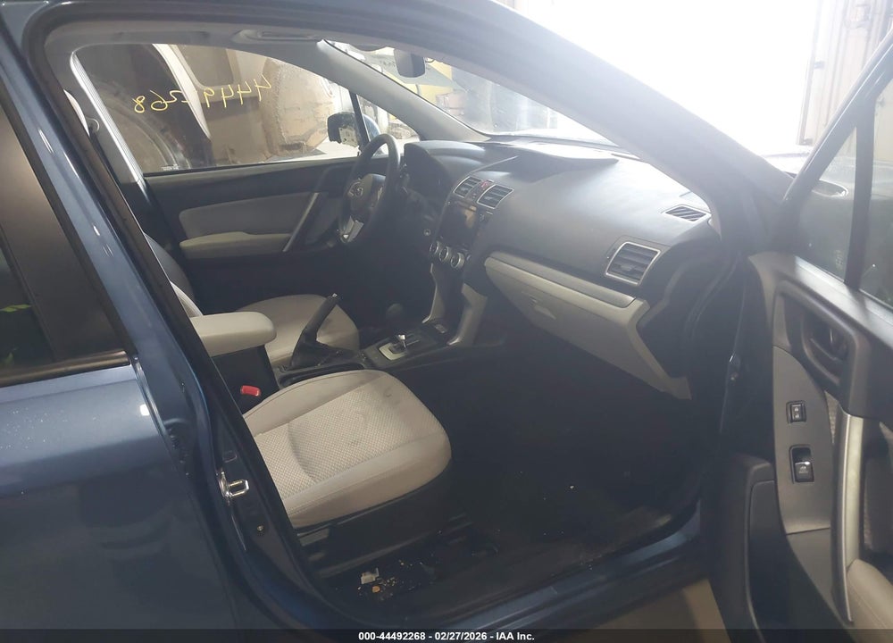 2018 SUBARU FORESTER 2.5I PREMIUM VIN: JF2SJAGC3JH530110