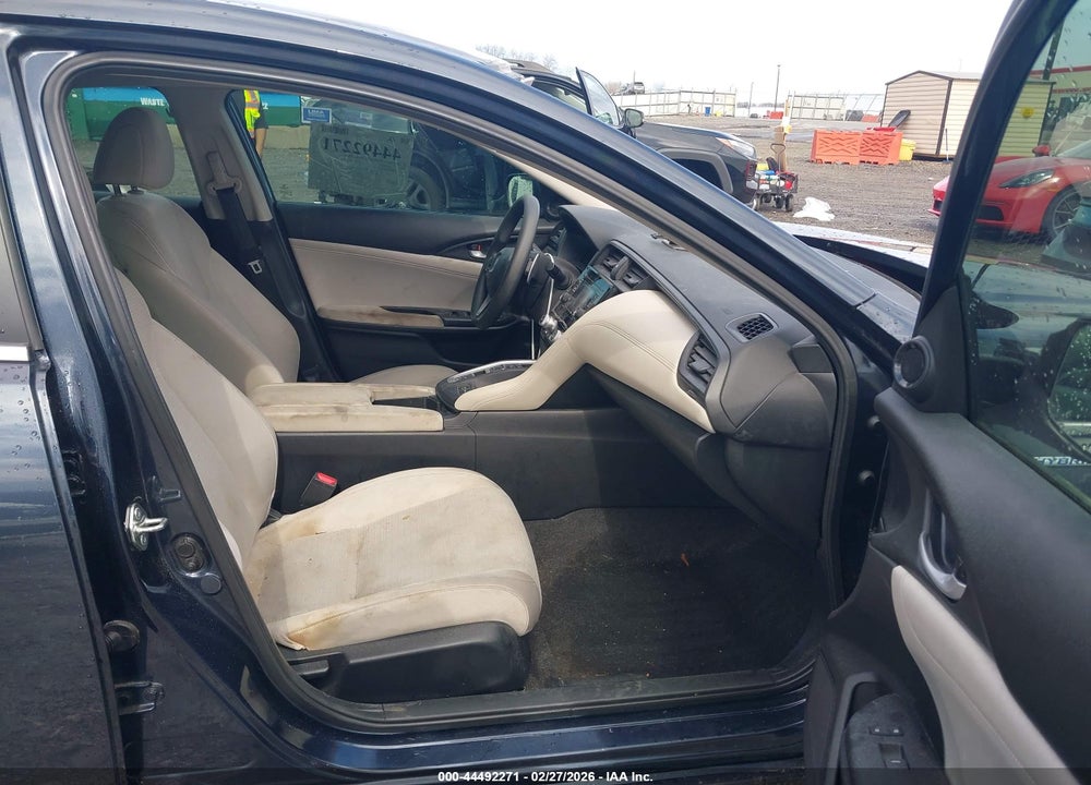 2019 HONDA INSIGHT LX VIN: 19XZE4F19KE010746
