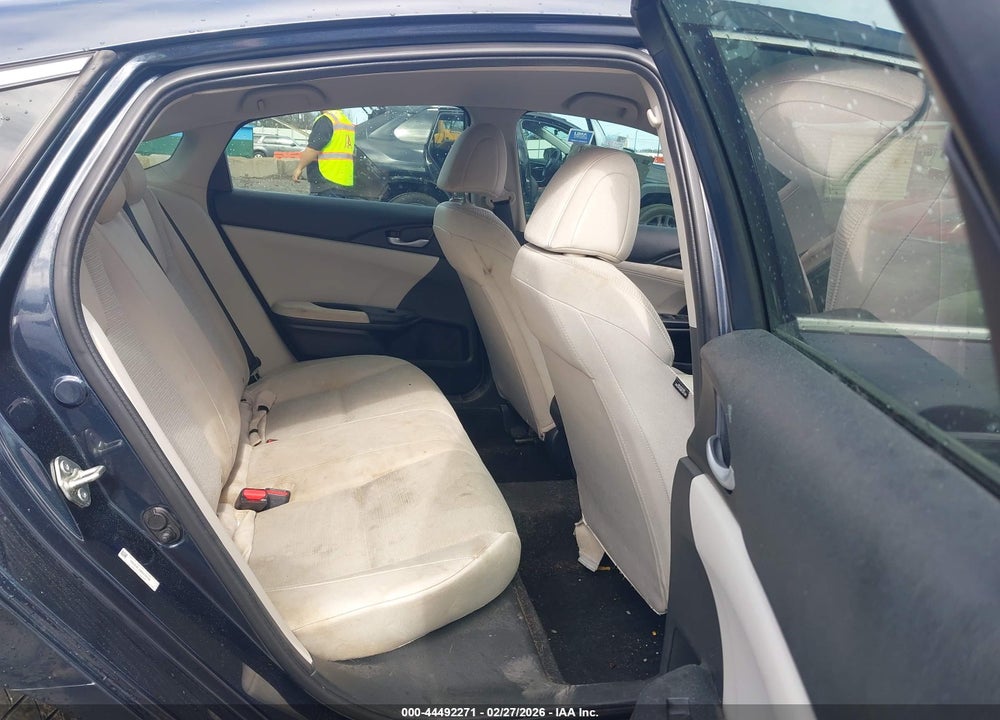 2019 HONDA INSIGHT LX VIN: 19XZE4F19KE010746
