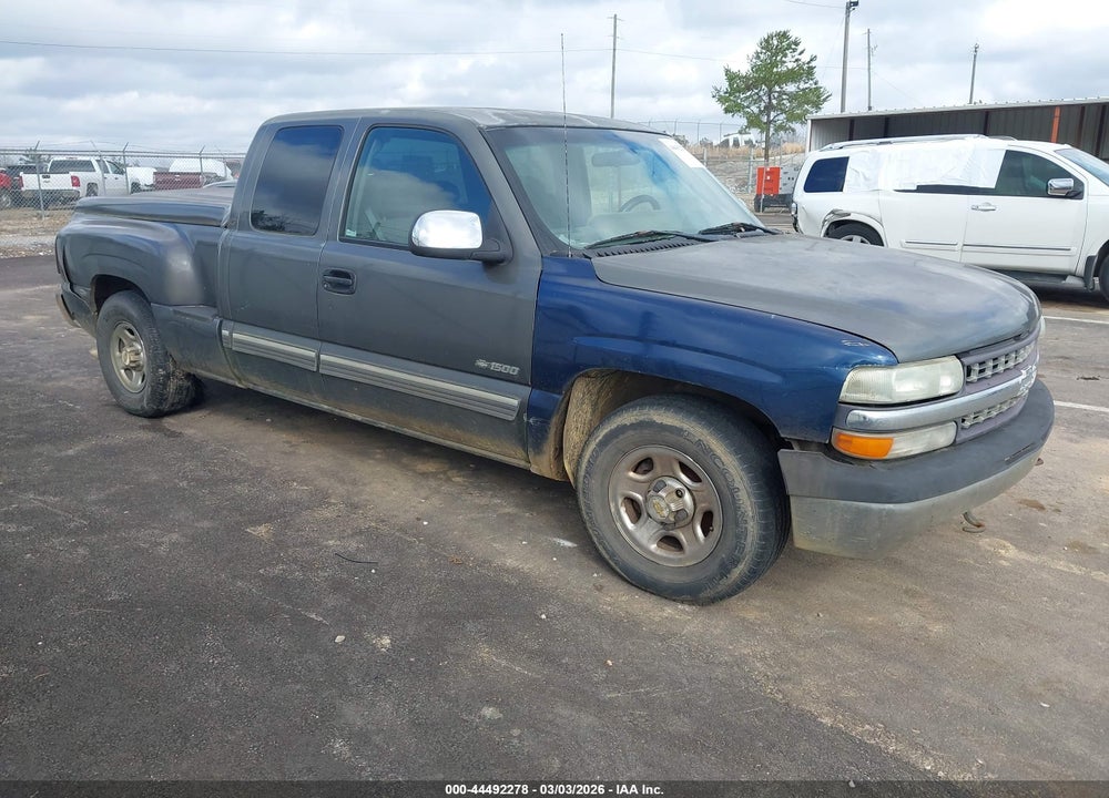 2001 CHEVROLET SILVERADO 1500 LS VIN: 2GCEC19V311173101