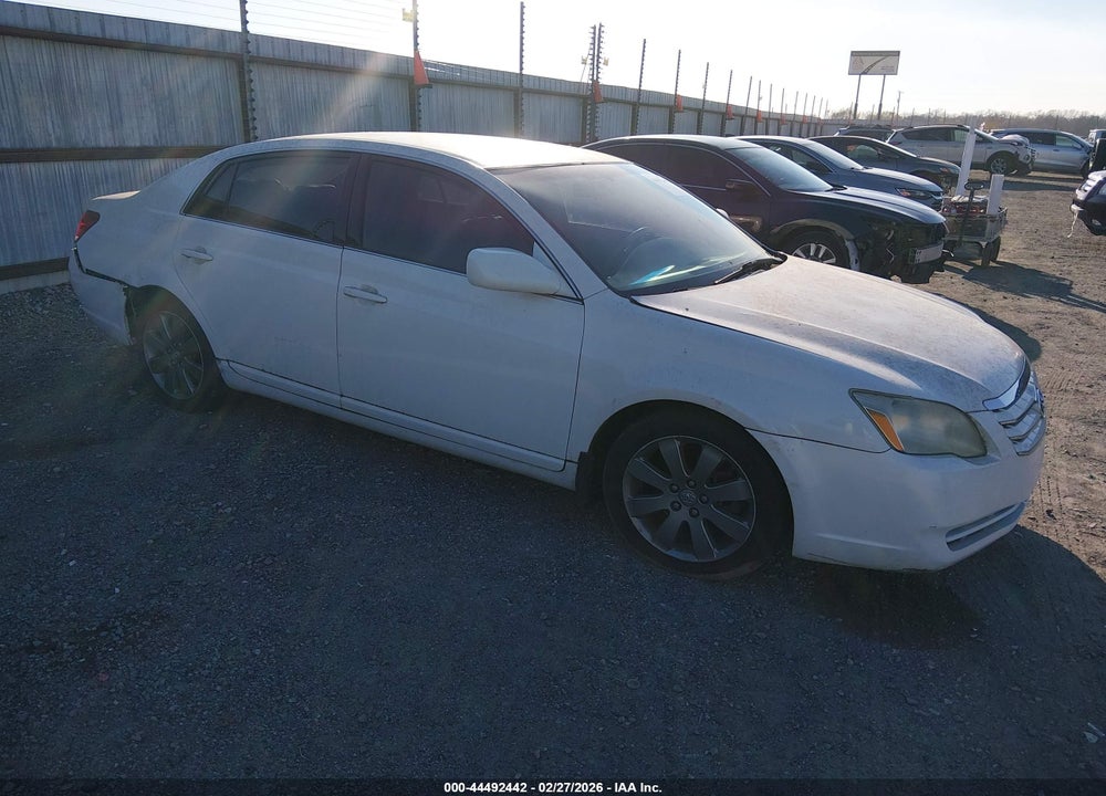 2005 TOYOTA AVALON XL VIN: 4T1BK36B25U034823